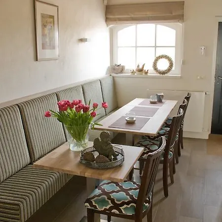 Bed & Breakfast Leendershoeve In Heusden *